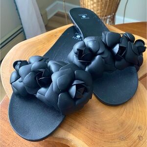 Shade & Shore Black Floral Sandals